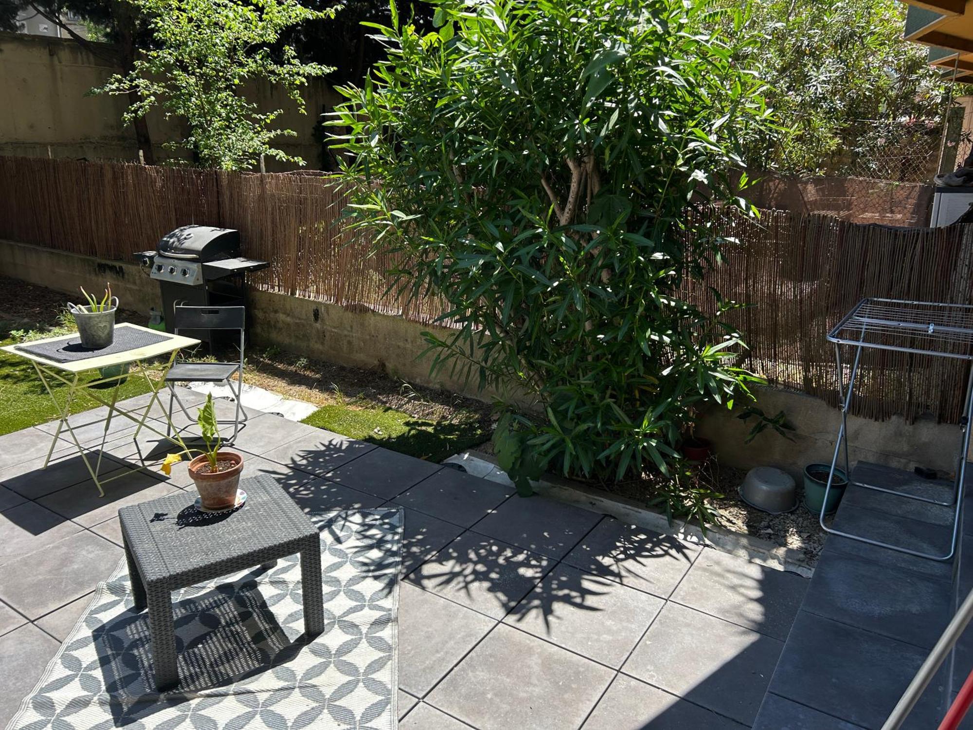 Petit Soleil Velodrome-Marseille Apartment Exterior photo